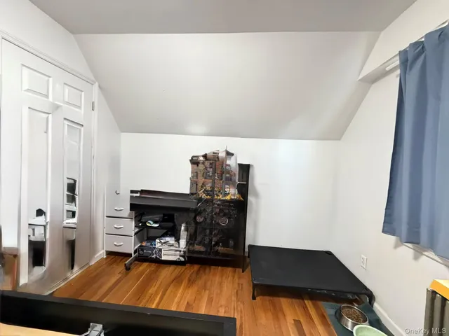 $1,298,000 | 58-23 192nd Street | Auburndale