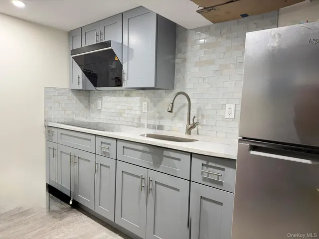 $1,298,000 | 58-23 192nd Street | Auburndale