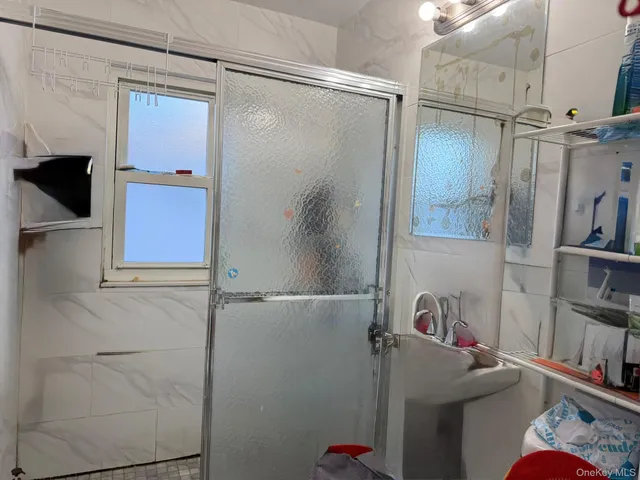 $1,298,000 | 58-23 192nd Street | Auburndale