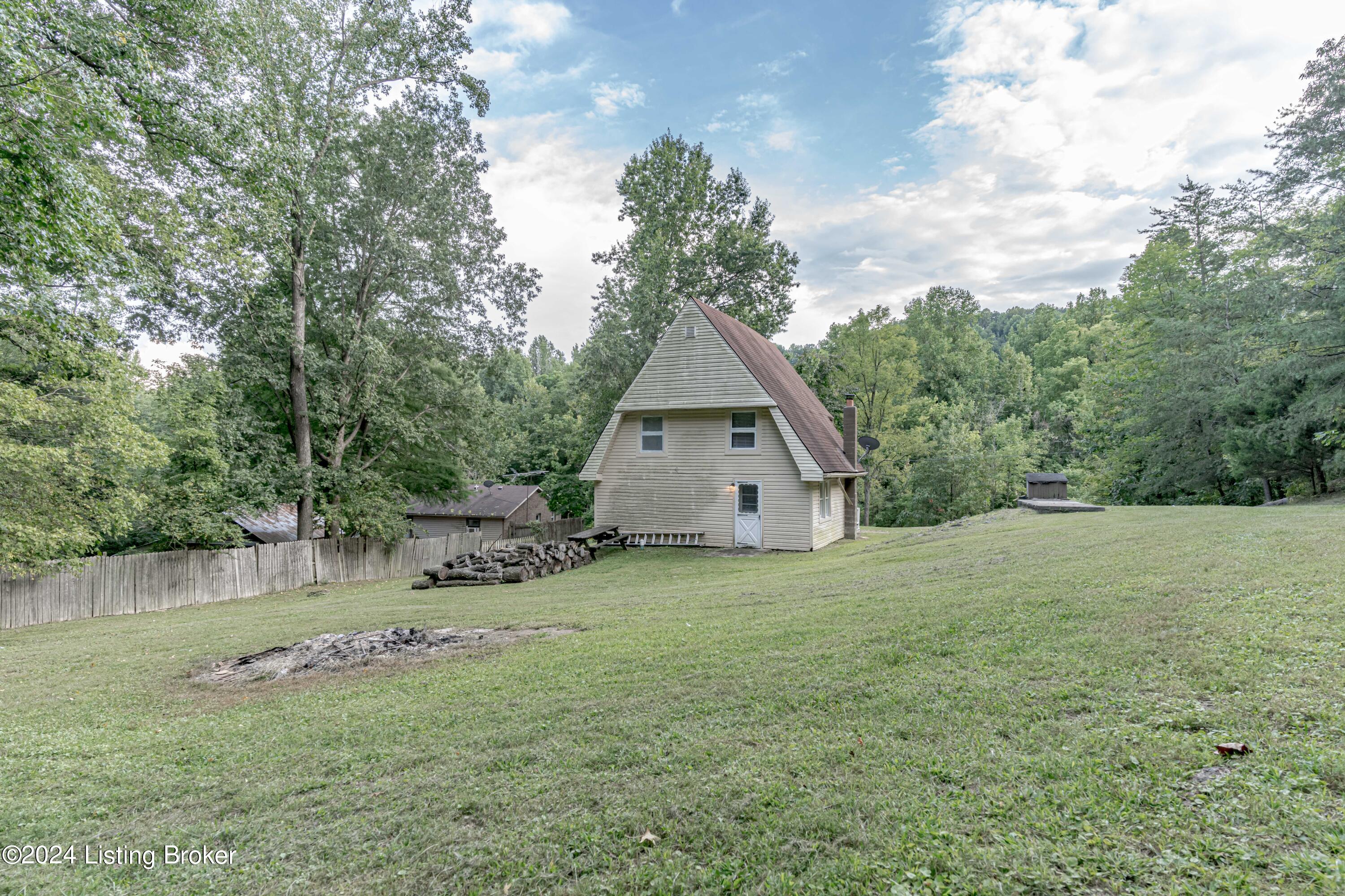 1145 Castleman Branch Road Shepherdsville, KY 40165 - Photo 8 of 43 DSC02791