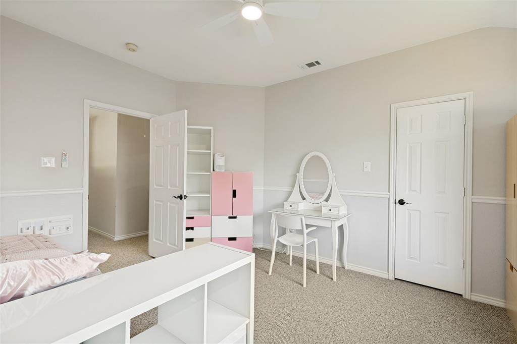 322 Hampton Court Coppell, TX 75019 - Photo 18 of 37