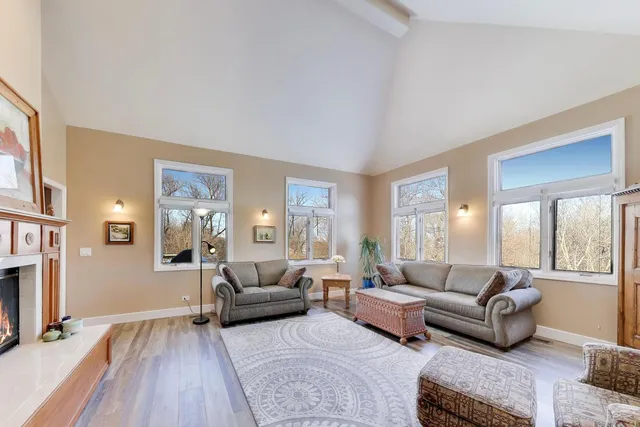 $650,000 | 7209 Ridge Court, Spring Grove, IL 60081