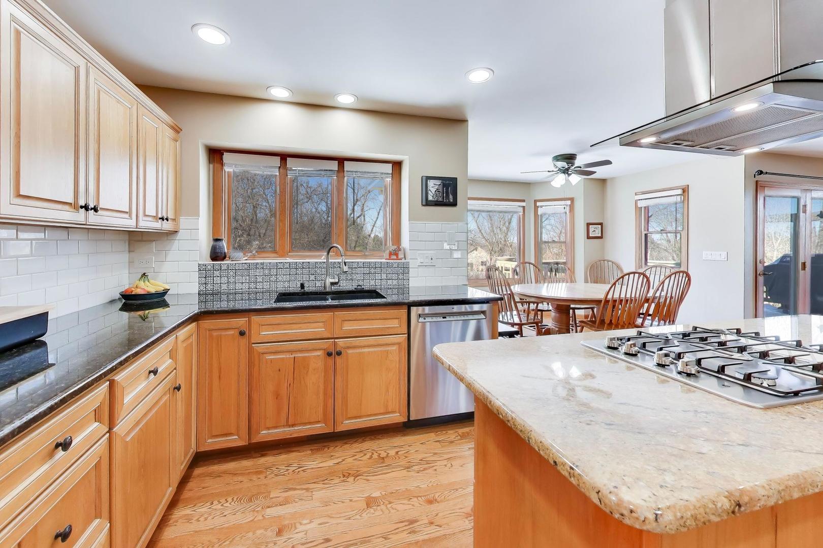 7209 Ridge Court Spring Grove, IL 60081 - Photo 13 of 61