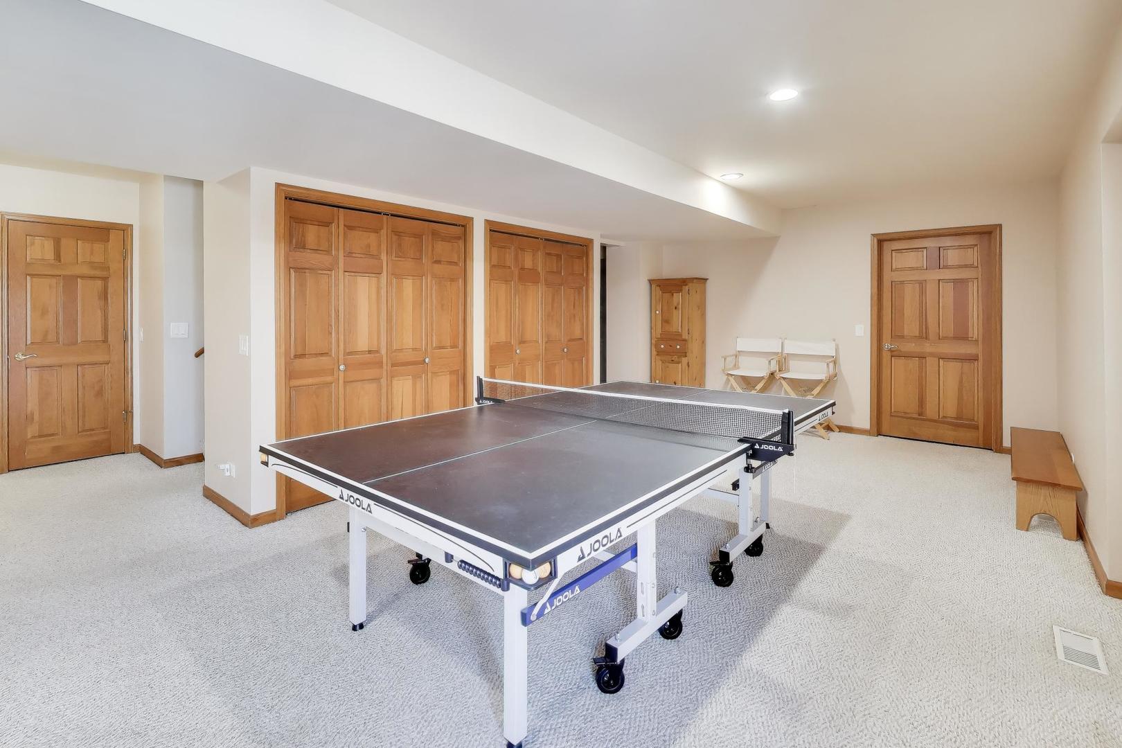 7209 Ridge Court Spring Grove, IL 60081 - Photo 34 of 61