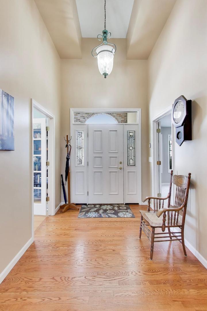 7209 Ridge Court Spring Grove, IL 60081 - Photo 4 of 61