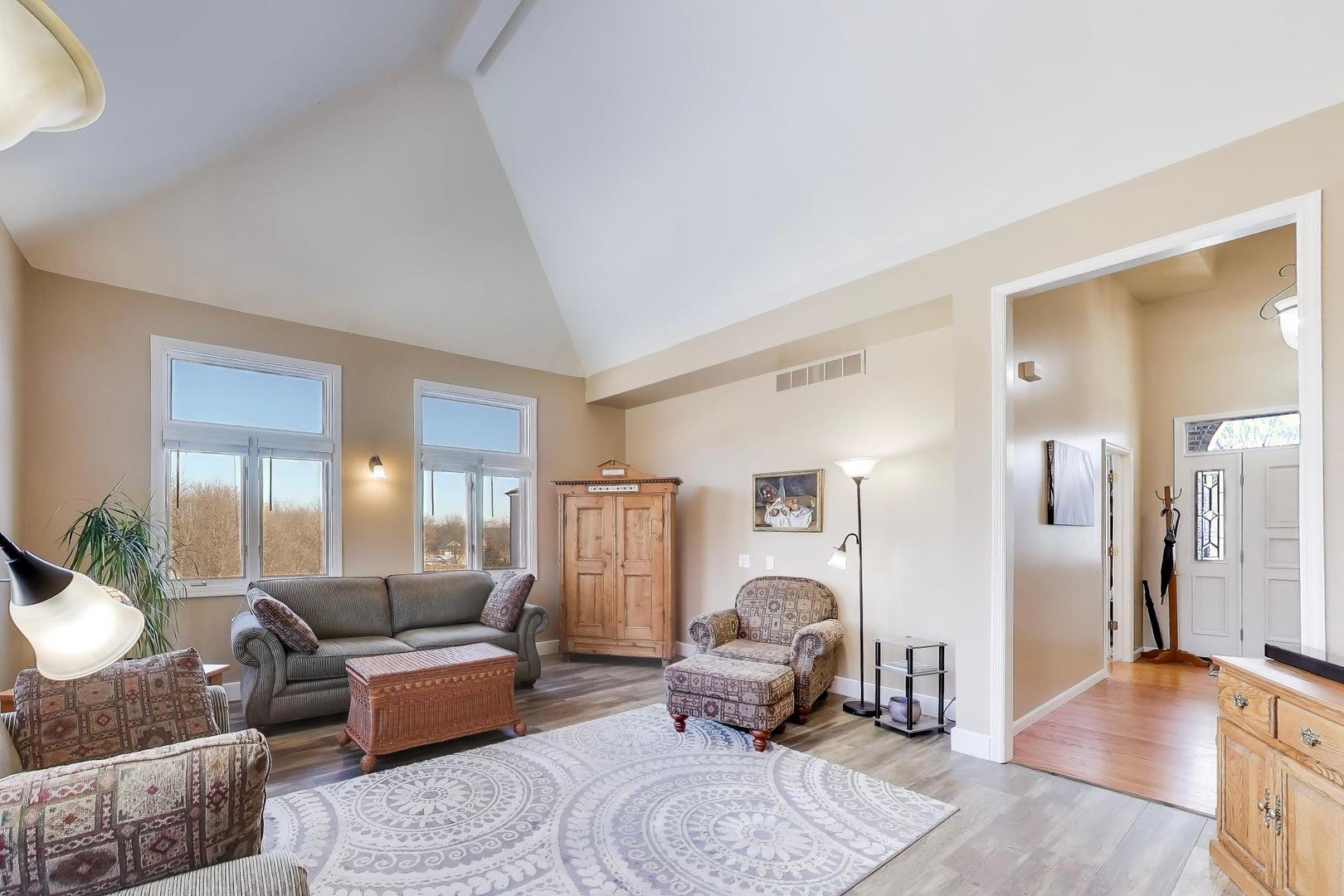 7209 Ridge Court Spring Grove, IL 60081 - Photo 9 of 61