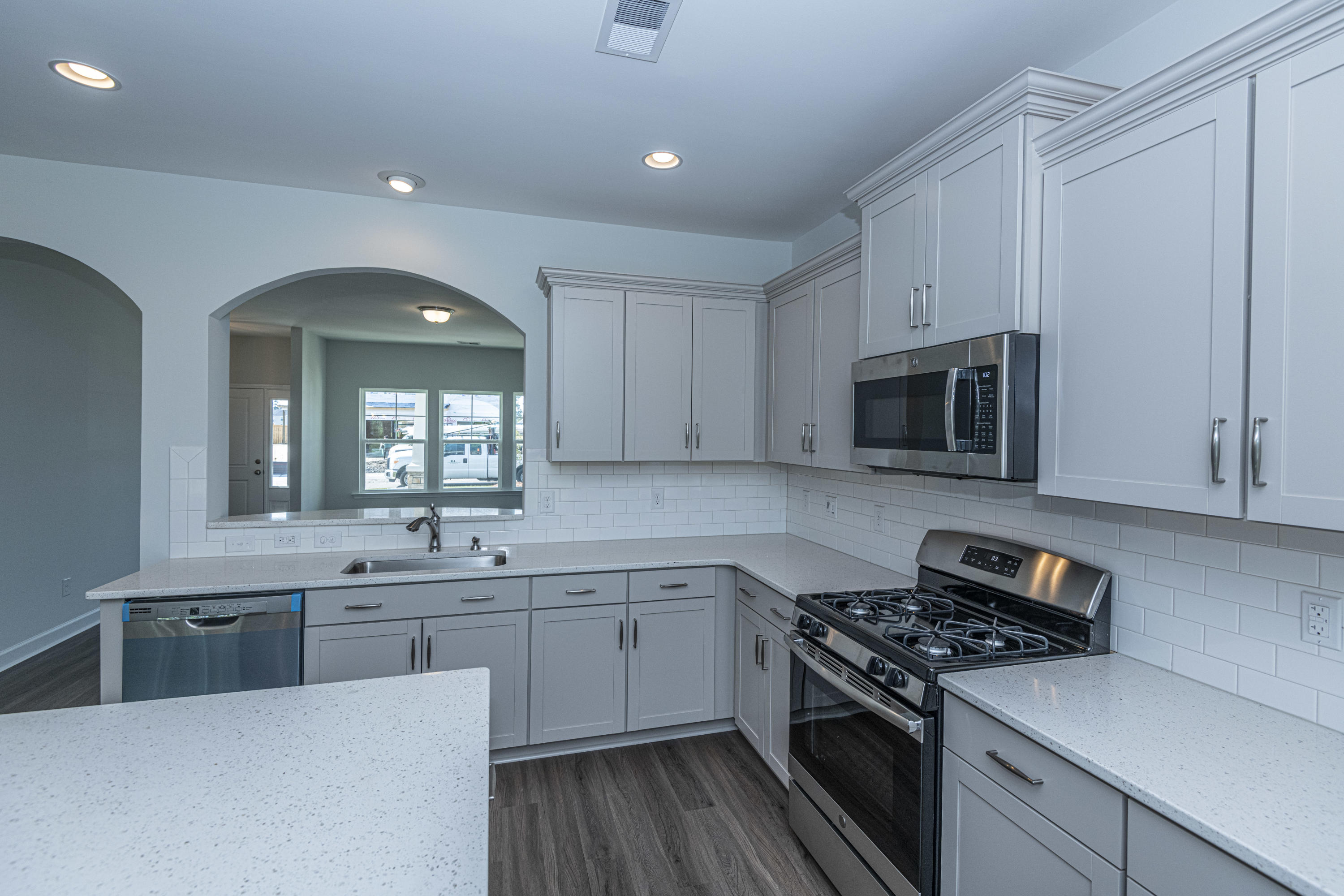 341 Saxony Loop Summerville, SC 29486 - Photo 18 of 30 DSC_3610