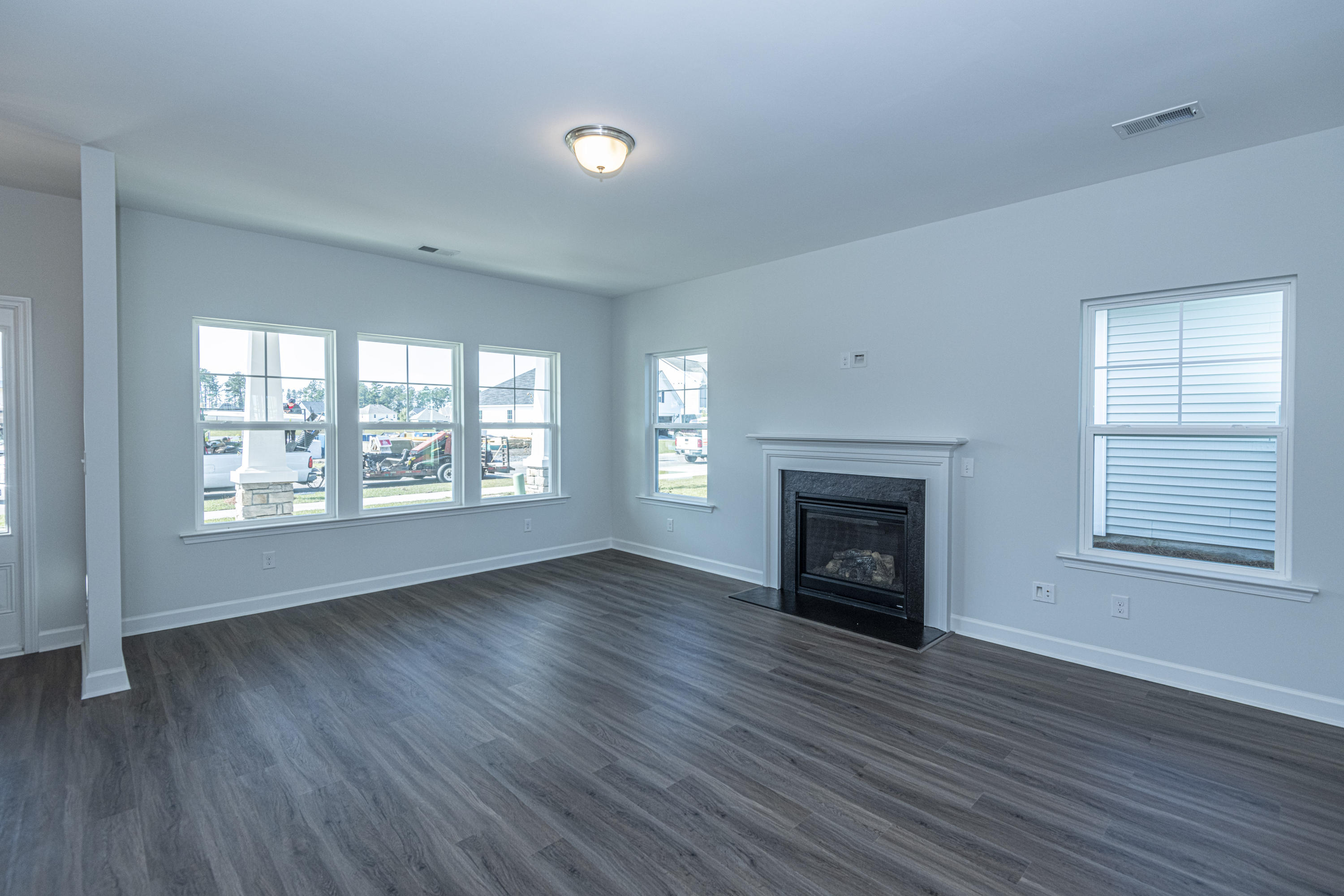 341 Saxony Loop Summerville, SC 29486 - Photo 5 of 30 DSC_3597