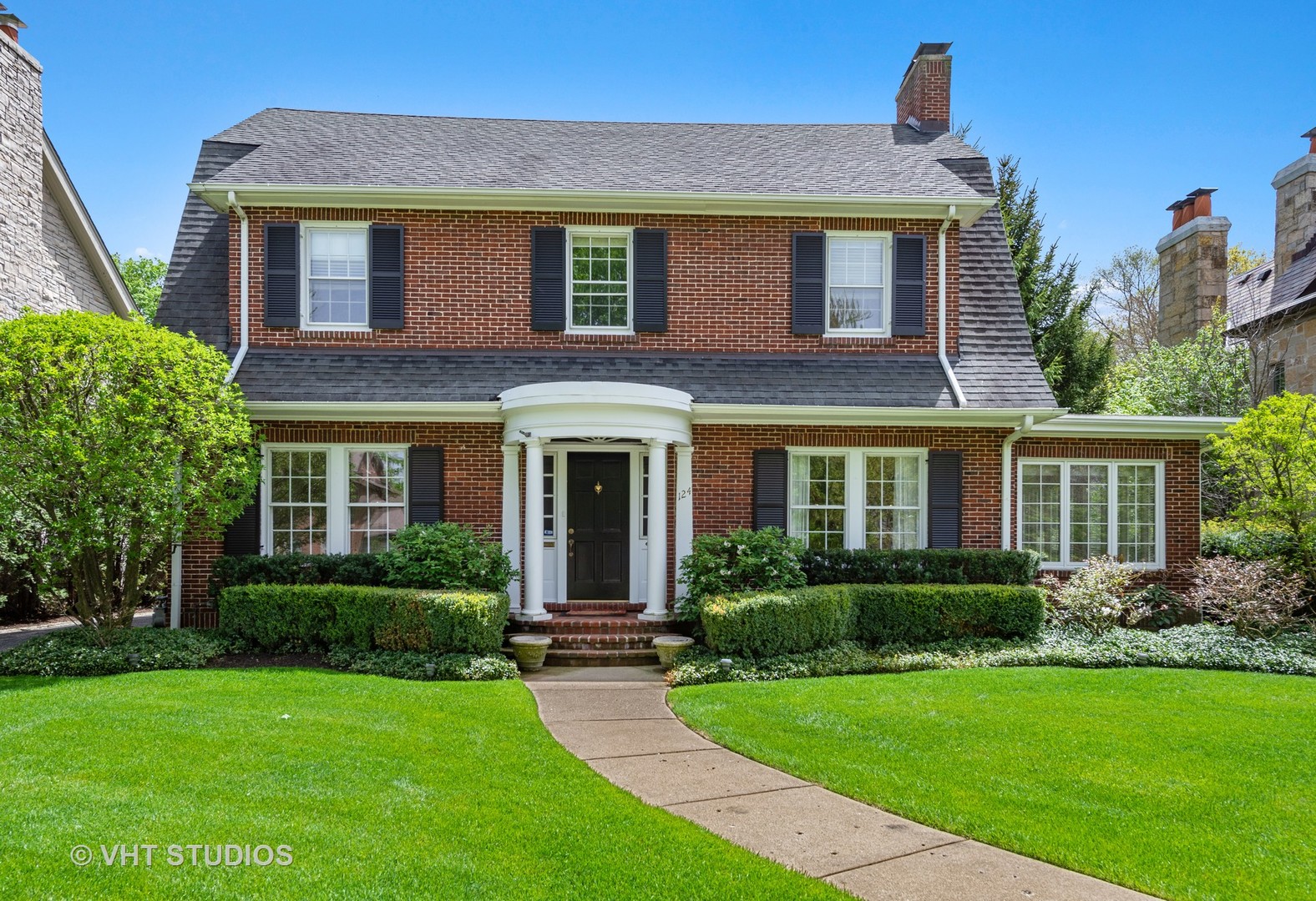 124 Robsart Road Kenilworth, IL 60043 - Photo 1 of 35