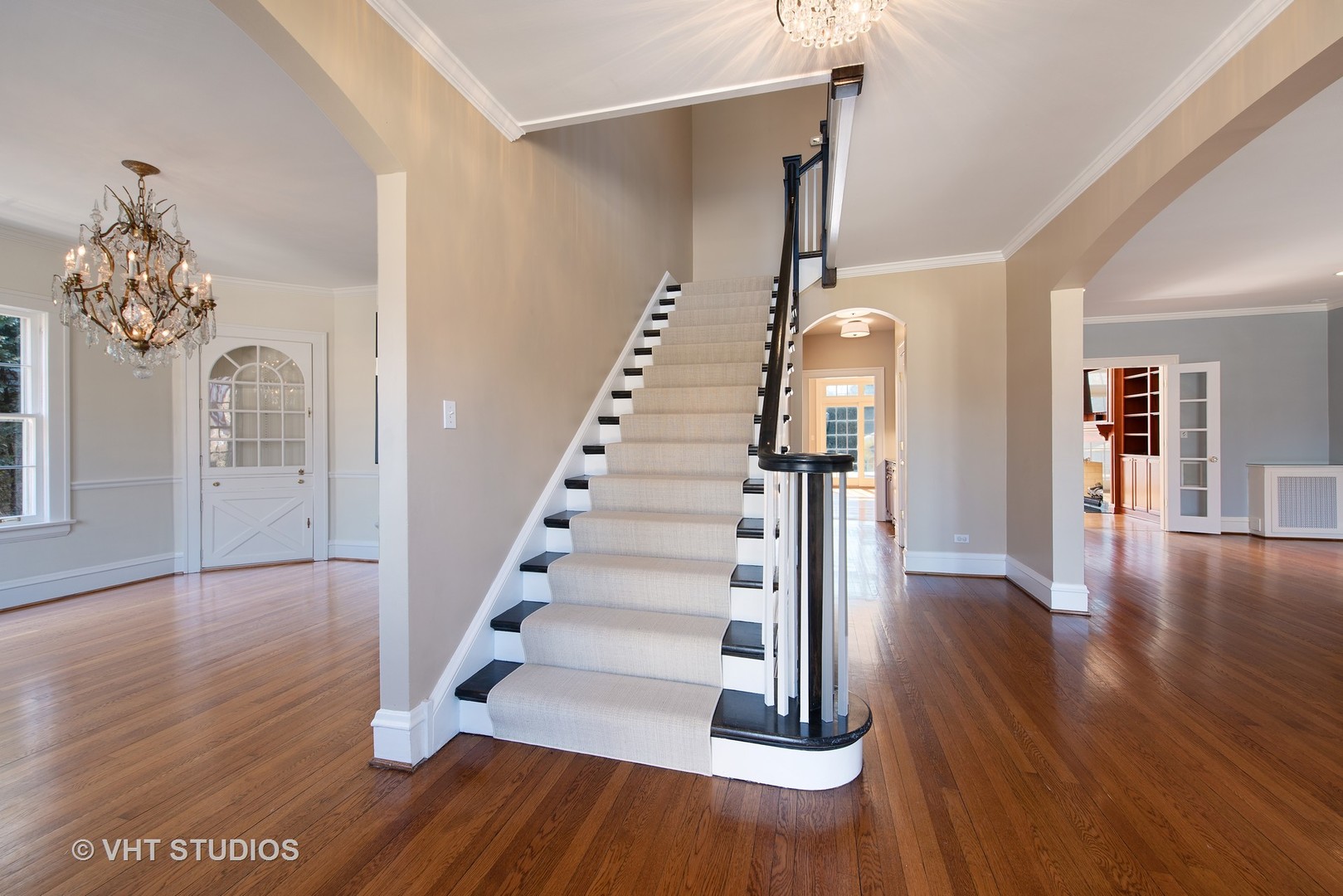 124 Robsart Road Kenilworth, IL 60043 - Photo 3 of 35