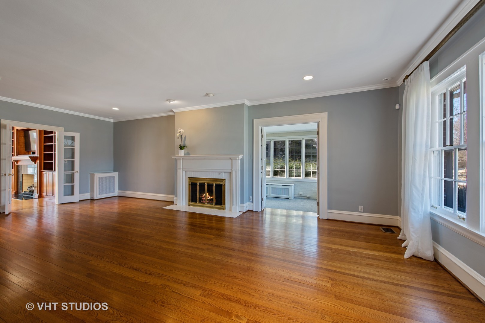 124 Robsart Road Kenilworth, IL 60043 - Photo 6 of 35