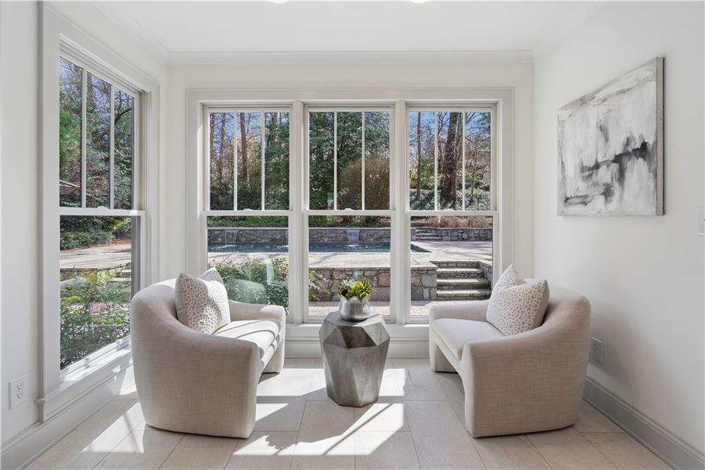 712 Gladstone Road Northwest Atlanta, GA 30318 - Photo 11 of 42