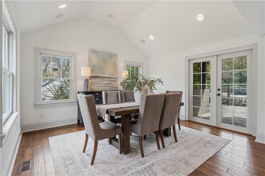 712 Gladstone Road Northwest Atlanta, GA 30318 - Photo 13 of 42