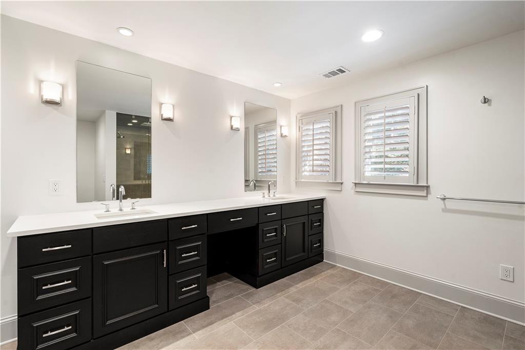 712 Gladstone Road Northwest Atlanta, GA 30318 - Photo 17 of 42