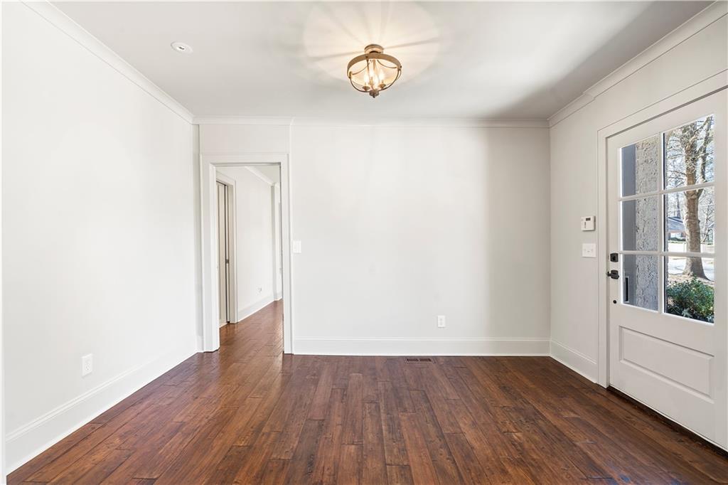 712 Gladstone Road Northwest Atlanta, GA 30318 - Photo 3 of 42