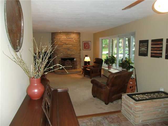 1025 Brice Road Columbus, OH 43213 - Photo 4 of 25 Gallery Image 4