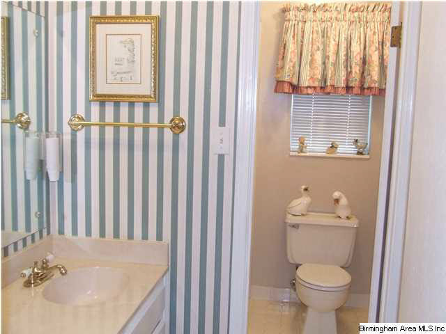 208 5th Way Pleasant Grove, AL 35127 - Photo 16 of 32
