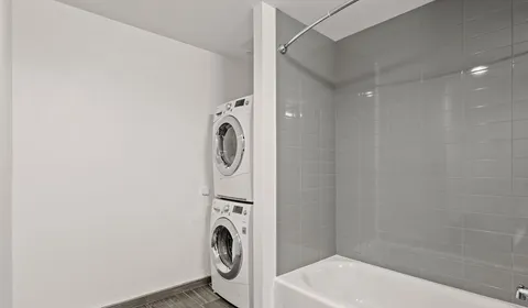 $4,740 | 99 Kneeland Street, Unit 609, Boston, MA 02111