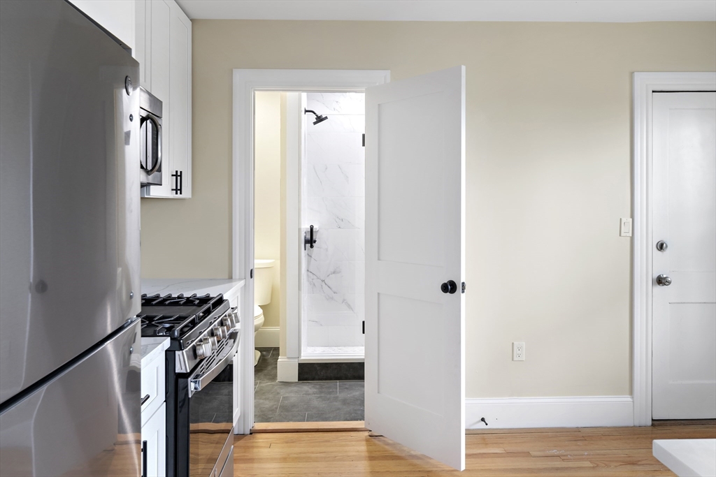 23 Thelma Road, Unit 3 Boston, MA 02122 - Photo 3 of 20