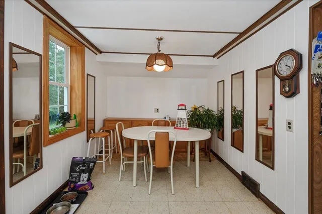 $240,000 | 4534 East County Rd B, Superior, WI 54880