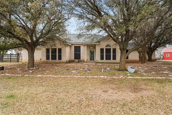 $640,000 | 1840 Val Verde Road, McGregor, TX 76657