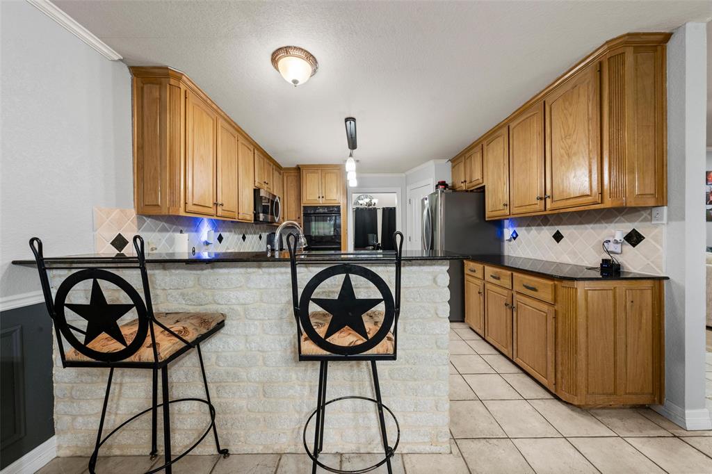 1840 Val Verde Road McGregor, TX 76657 - Photo 13 of 36