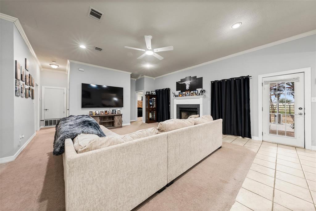 1840 Val Verde Road McGregor, TX 76657 - Photo 8 of 36