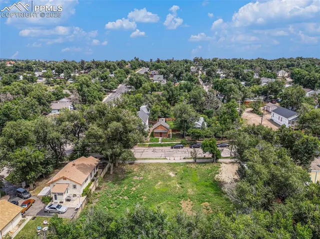 an aerial view of multiple house