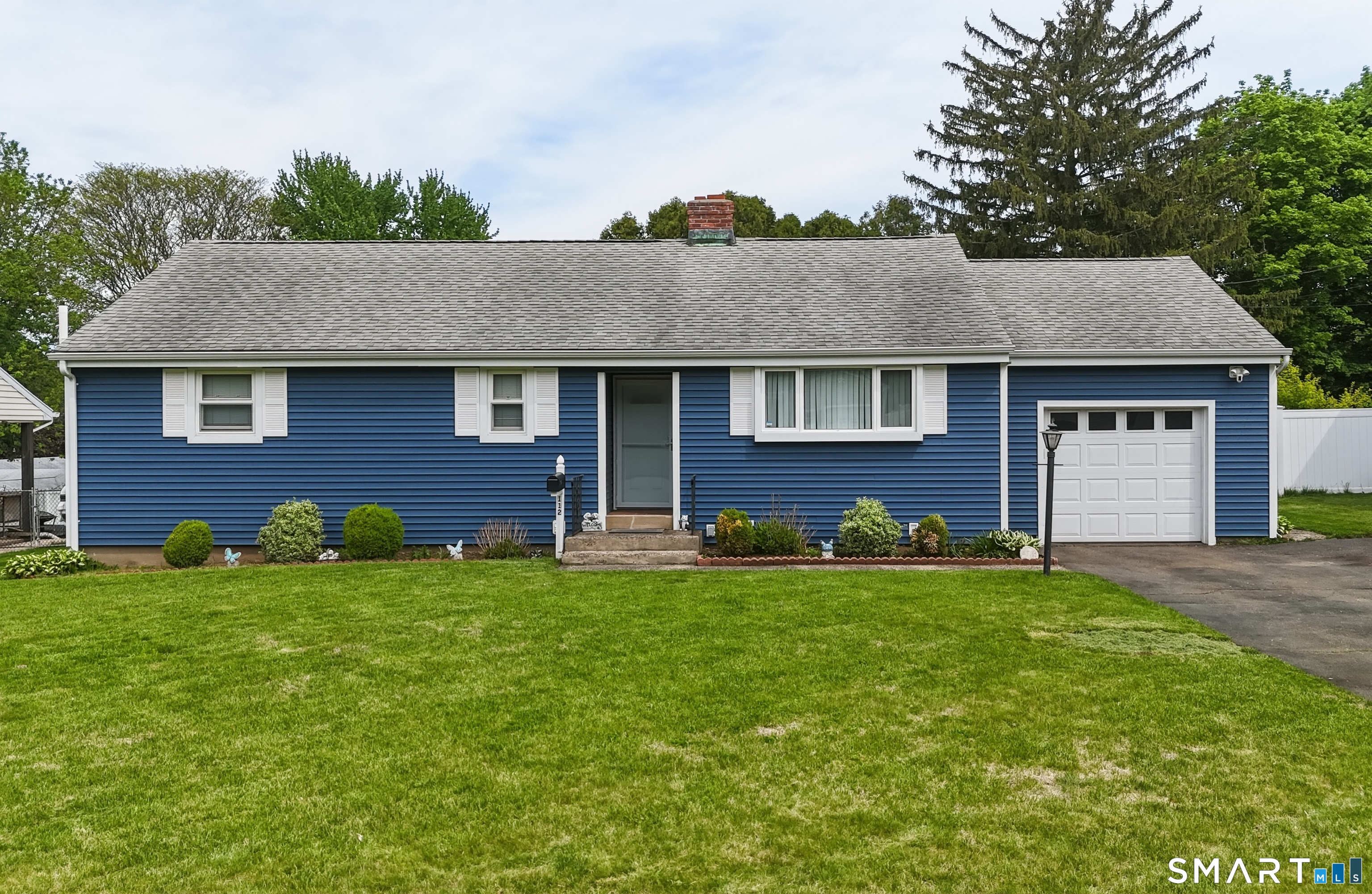 112 Brentwood Road Newington, CT 06111 - Photo 1 of 30