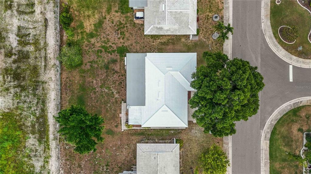4001 Chinaberry Road Bradenton, FL 34208 - Photo 5 of 60