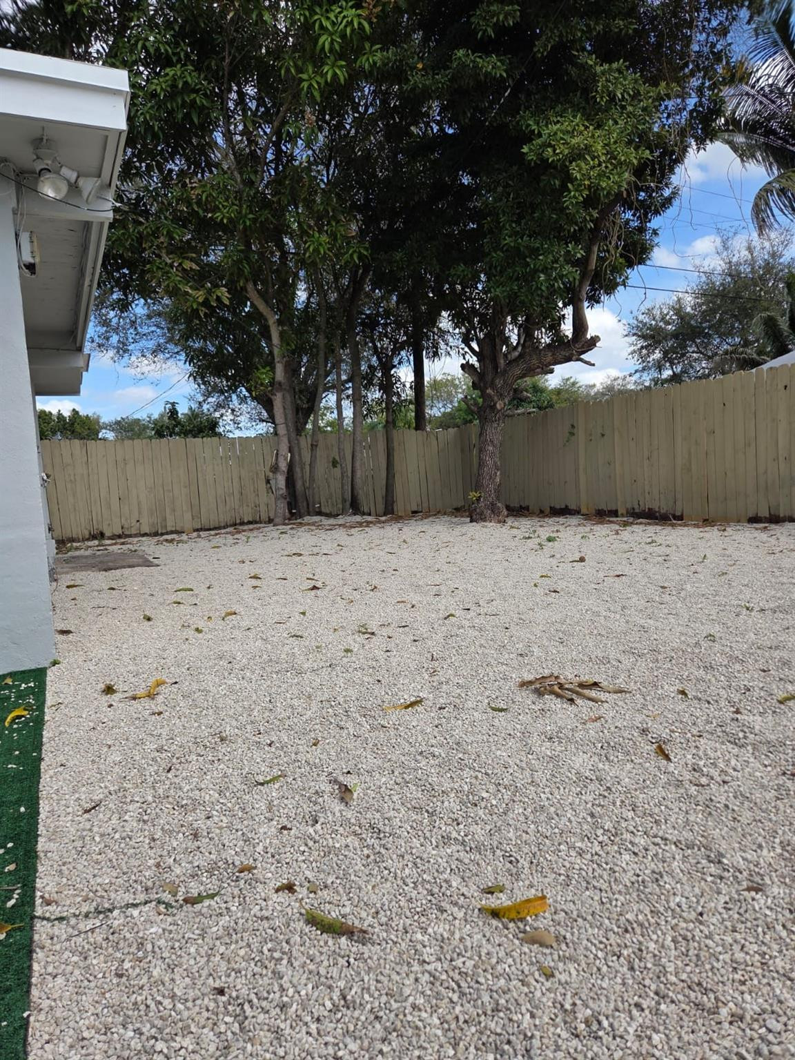 31 Edmund Road, Unit 5 West Park, FL 33023 - Photo 12 of 14 Photo 8