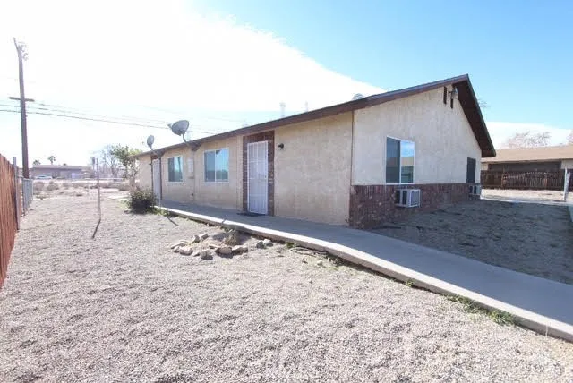 $1,295 | 16315 Juniper Street, Unit 4, Hesperia, CA 92345