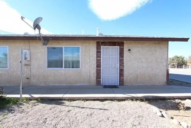 $1,295 | 16315 Juniper Street, Unit 4, Hesperia, CA 92345