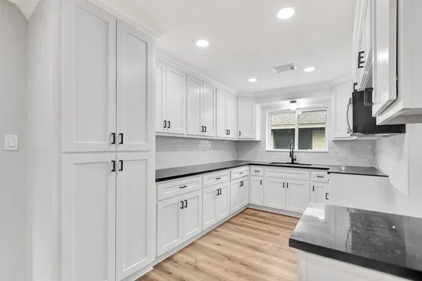 $265,000 | 704 Teabury Street, Pasadena, TX 77503