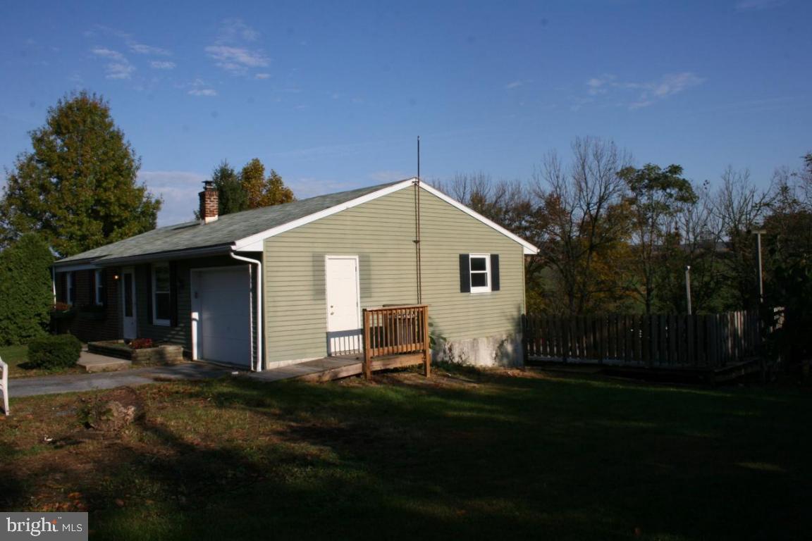 1574 Loop Road Manheim, PA 17545 - Photo 2 of 11