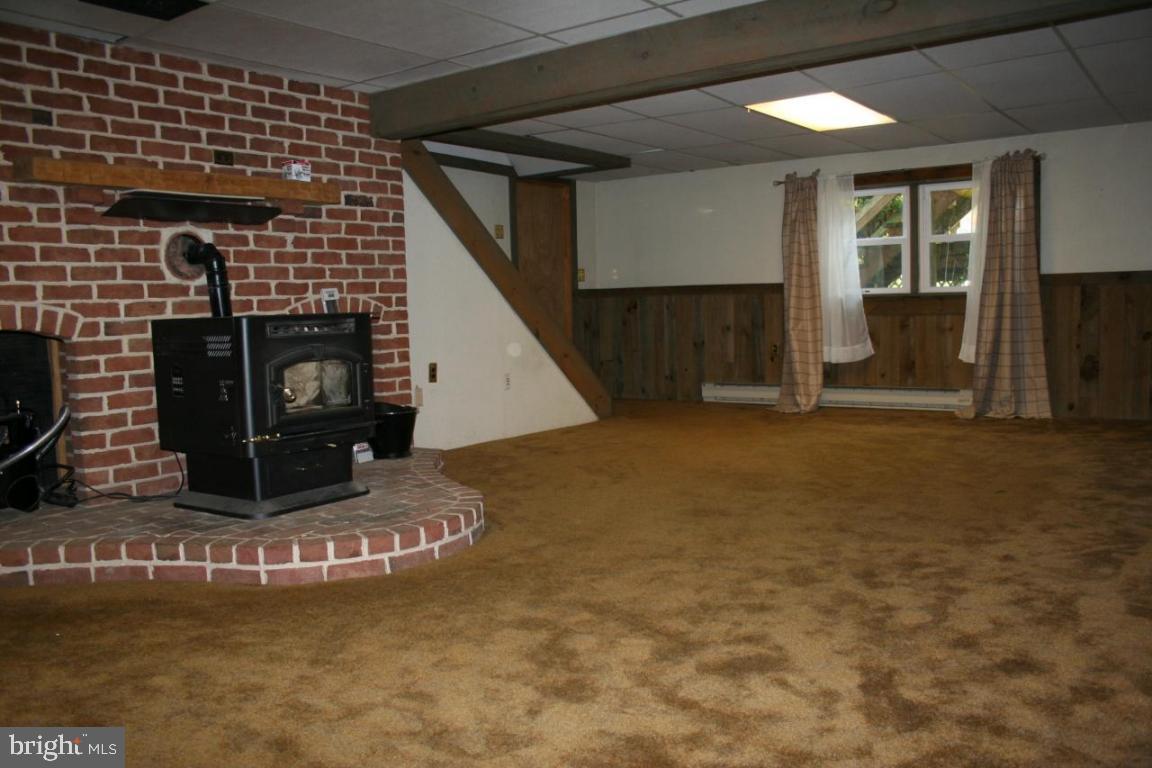 1574 Loop Road Manheim, PA 17545 - Photo 7 of 11