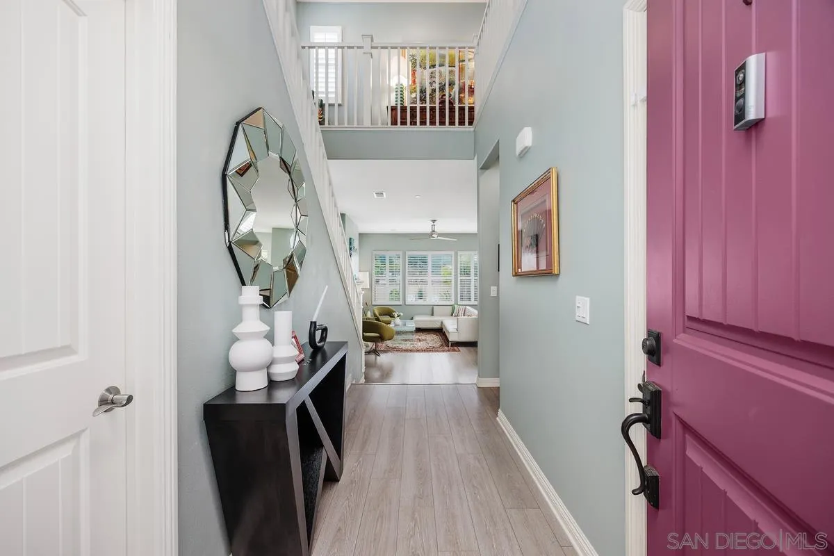 1080 Primrose Lane Encinitas, CA 92024 - Photo 2 of 24 Entry