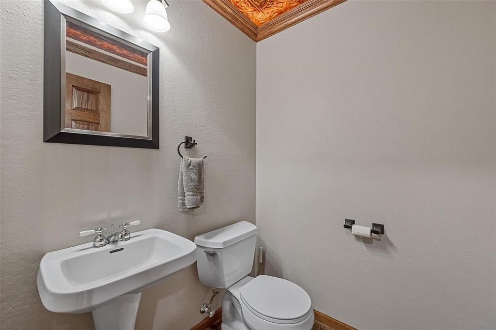 3670 Matsell Park Road Central City, IA 52214 - Photo 17 of 48 Gallery Image 17