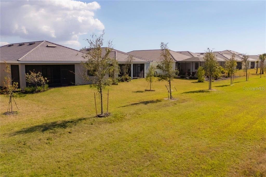 18575 Midsummer Place Venice, FL 34293 - Photo 5 of 45