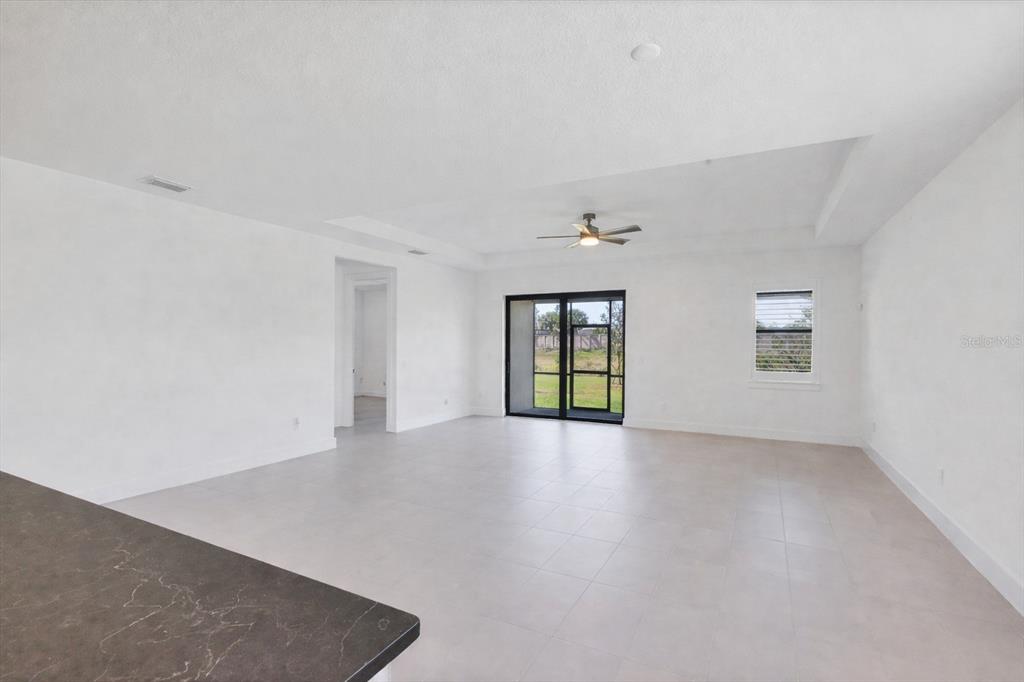 18575 Midsummer Place Venice, FL 34293 - Photo 10 of 45