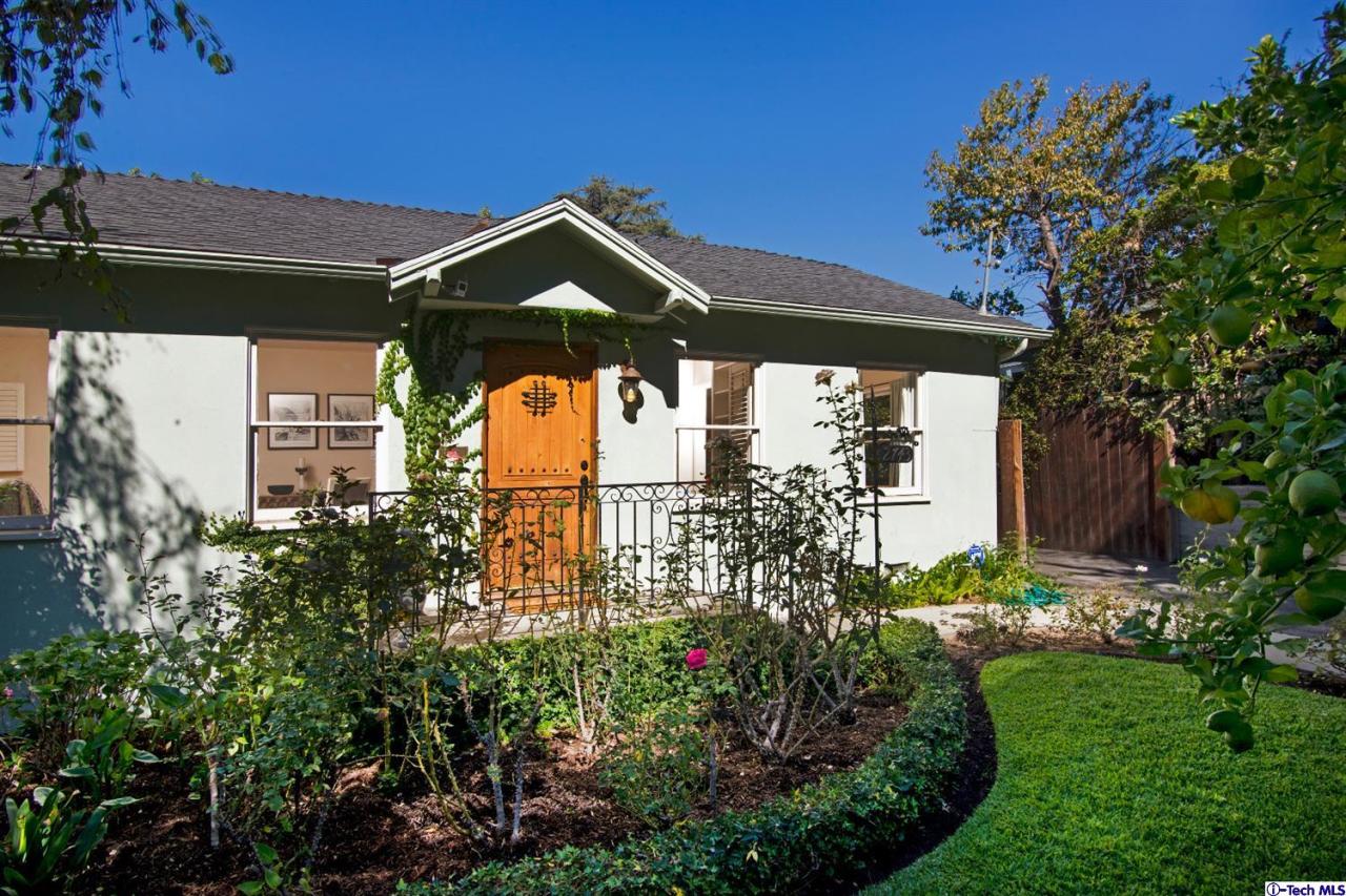 2743 Santa Rosa Avenue Altadena, CA 91001 - Photo 1 of 14 Primary Photo