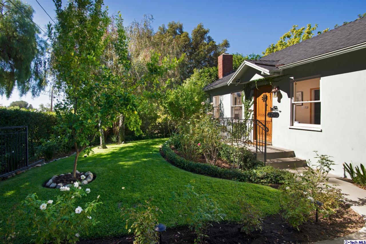 2743 Santa Rosa Avenue Altadena, CA 91001 - Photo 2 of 14 Additional Photo
