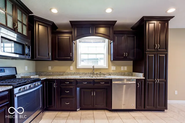 $335,000 | 5660 Victory Drive, Columbus, IN 47203