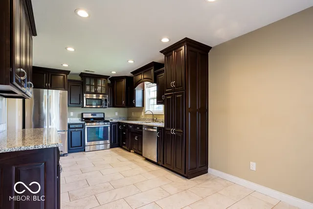 $335,000 | 5660 Victory Drive, Columbus, IN 47203