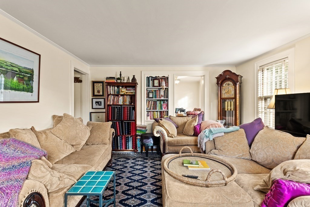 4 Stratford Road Andover, MA 01810 - Photo 19 of 33 Gallery Image 19