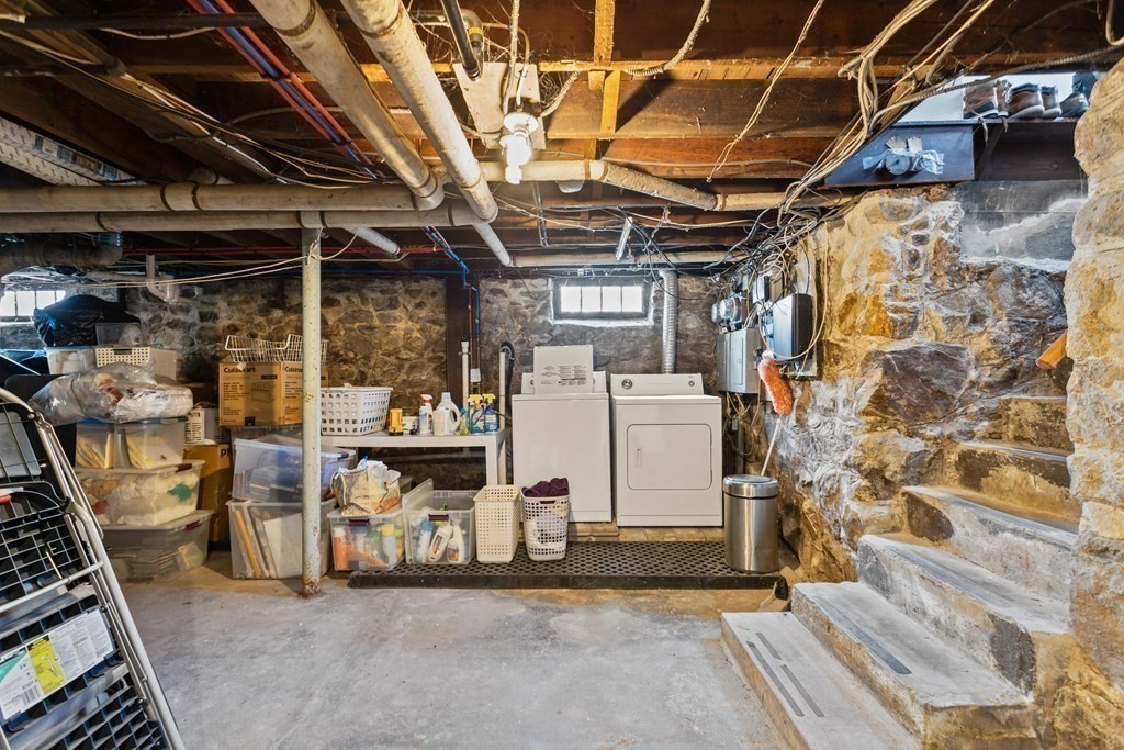 4 Stratford Road Andover, MA 01810 - Photo 33 of 33 Gallery Image 33