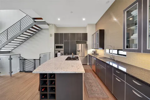 $620,000 | 1407 Hickory Street, Houston, TX 77007