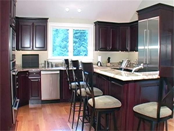 7 Juniper Road Lynnfield, MA 01940 - Photo 4 of 21 Gallery Image 4