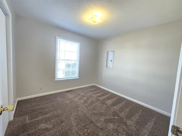 $1,250 | 746 Shelton Circle, Clarksville, TN 37042