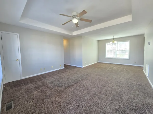 $1,250 | 746 Shelton Circle, Clarksville, TN 37042